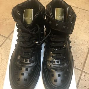 Valentino Rockstud Hightops